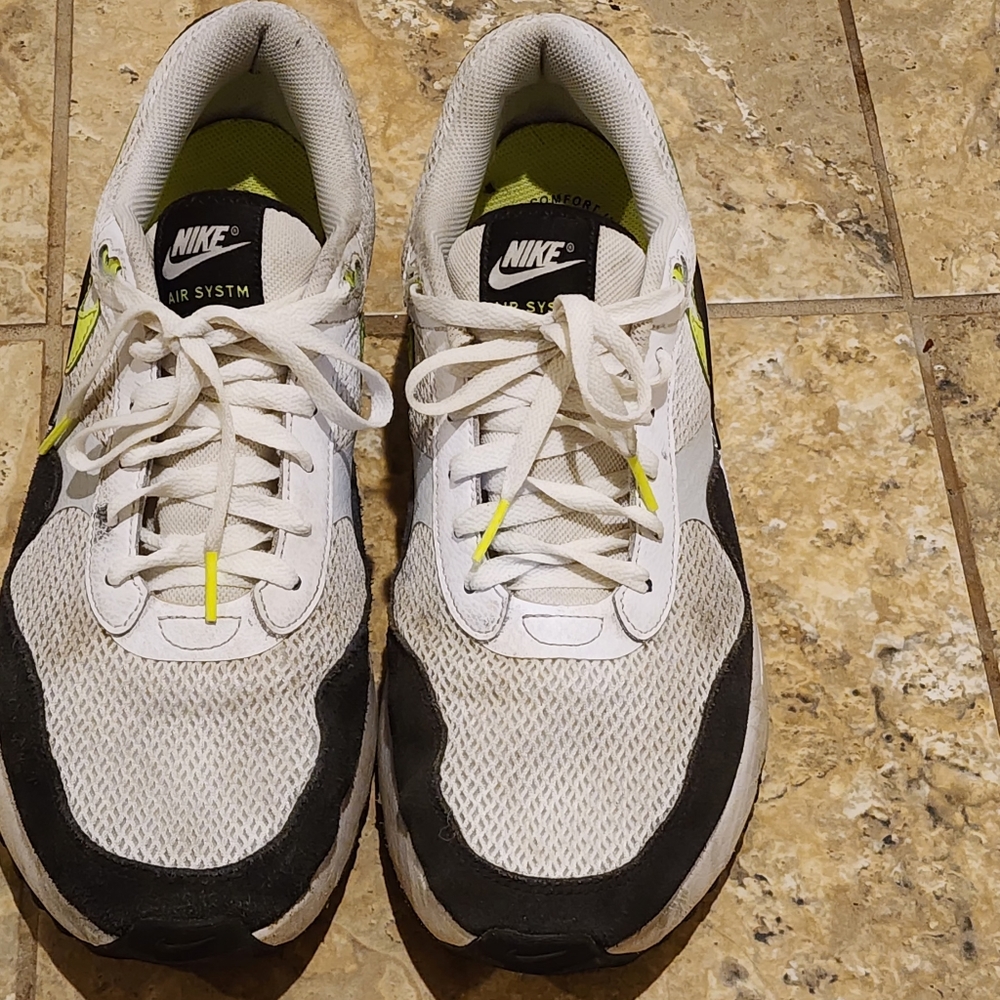 Nike air max systm size 12 man